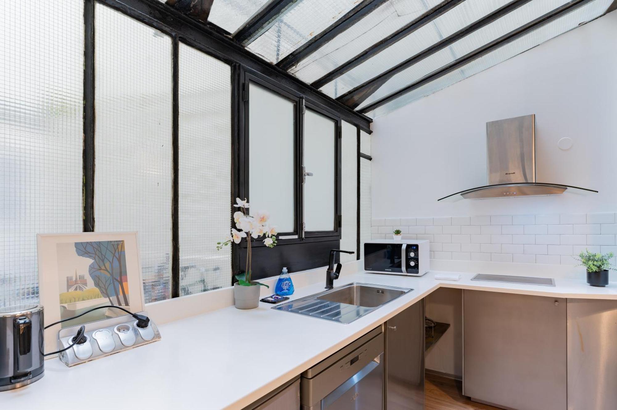 St Germain Sartre Chicsuites Paris Eksteriør billede