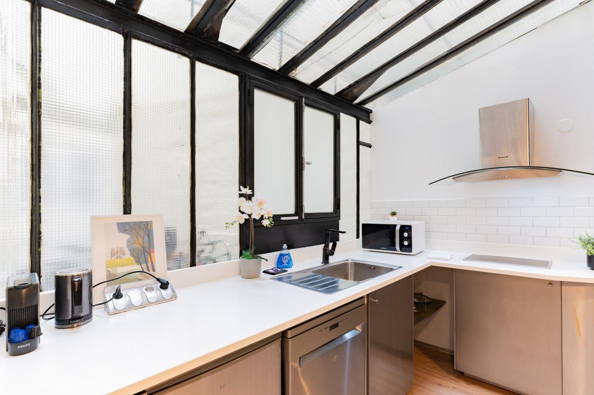 St Germain Sartre Chicsuites Paris Eksteriør billede